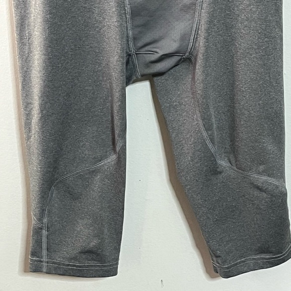 Nike Pro Dri Fit Gray Capris Long Underwear Sz Small - Picture 4 of 10